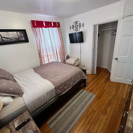 Farmhouse 2 Bedrooms Apartment Lynn Room photo